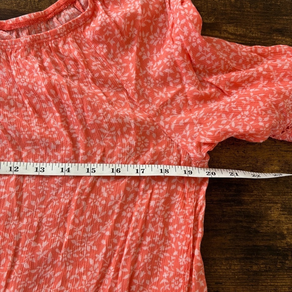 Democracy Bell Sleeve Blouse with Ruffled Hem Size S - Picture 7 of 8